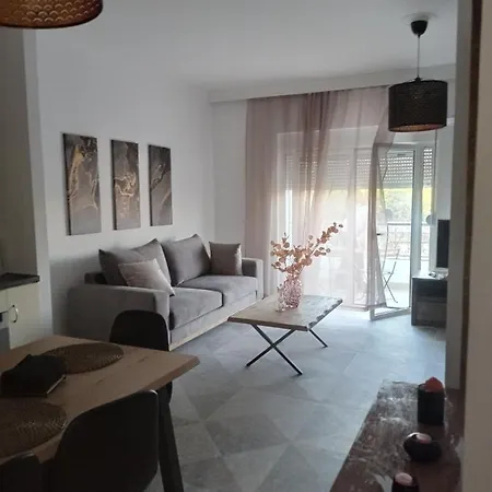 Michel&maria's Savvennas House Daire Rhodes City